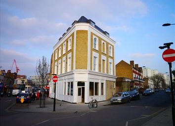 2 Bedrooms Flat to rent in Well Street, Hackney, London E9