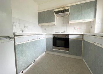 Thumbnail 2 bed flat to rent in Brevet Close, Purfleet