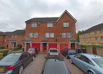 3 Bedrooms Terraced house for sale in Rossington Close, Enfield EN1