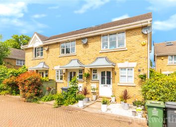 Thumbnail Terraced house for sale in Chestnut Close, Shardeloes Road