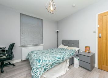 Thumbnail Room to rent in Recreation Mount, Leeds