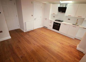 Thumbnail 1 bed flat to rent in High Road, Bushey