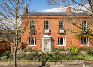 250315 - 4 The Crescent, Bedford - 02.Jpg