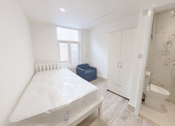 Thumbnail 2 bedroom flat to rent in High Road, London