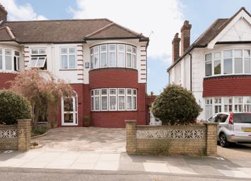 3 Bedrooms End terrace house for sale in Chase Way, London N14