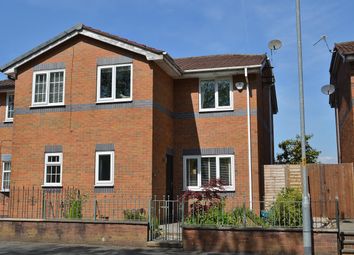 3 Bedrooms Semi-detached house for sale in Roman Road, Hollinwood, Oldham OL8