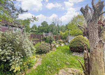 Thumbnail 2 bed mobile/park home for sale in Lower Dunton Road, Brentwood, Essex