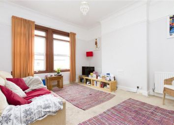 3 Bedrooms Flat to rent in Ryde Vale Road, Balham, London SW12