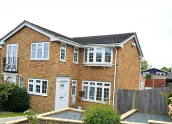Thumbnail Property for sale in Leas Close, Chessington, Surrey.