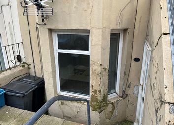 Thumbnail Flat to rent in Avenue Road, Dover