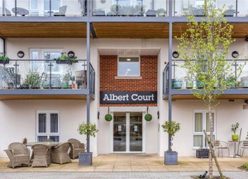 Thumbnail 1 bedroom flat for sale in Reading Road, Henley-On-Thames