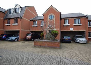 Find 1 Bedroom Flats To Rent In Grays Zoopla
