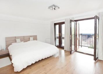 4 Bedrooms Maisonette to rent in Severnoaks Close, London E14