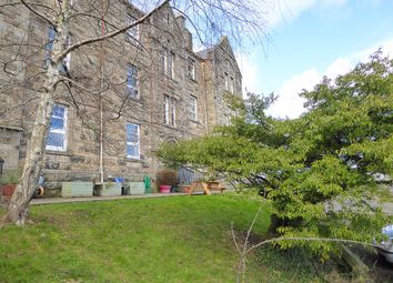 Thumbnail Flat to rent in Castle Court, Stirling