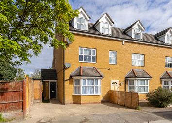 Thumbnail Flat to rent in Thornhill Road, London