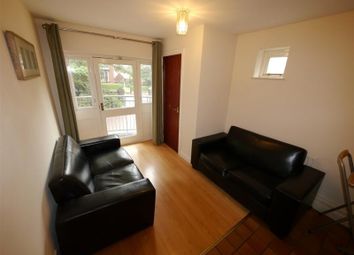 Thumbnail 4 bed flat to rent in Clarendon Road, Leeds