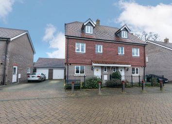 Thumbnail Semi-detached house to rent in Ringley Road, Horsham