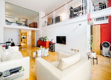 Thumbnail Flat for sale in Ludgate Hill, London