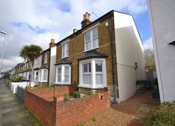 2 Bedroom Semi-detached house for rent
