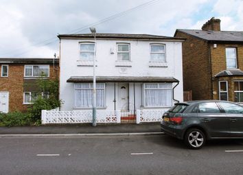 Thumbnail Cottage to rent in Albert Road, West Drayton