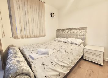 Thumbnail 2 bed flat to rent in Provost Street, London