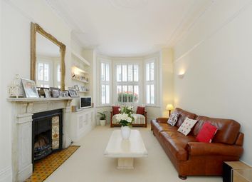 Thumbnail 2 bedroom flat to rent in Lavender Gardens, London