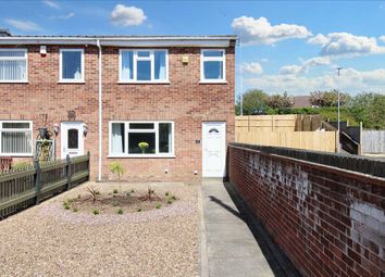 Thumbnail Town house for sale in Ryemere Close, Eastwood, Nottingham