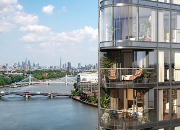 Thumbnail Flat for sale in Waterfront Dr, London