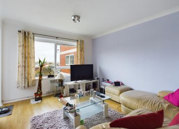 Thumbnail Flat for sale in Highlands Road, Portslade, Brighton