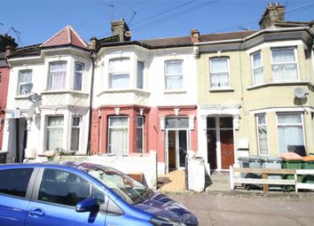 2 Bedrooms Flat to rent in Charlemont Road, East Ham, London E6