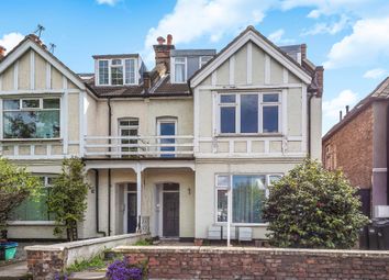 2 Bedrooms Flat for sale in Ellesmere Road, Chiswick, London W4