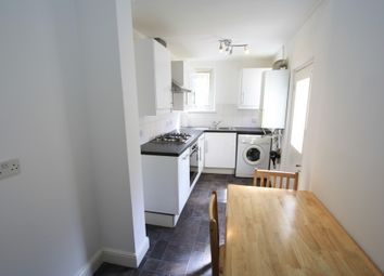 2 Bedrooms Flat to rent in Landells Road, East Dulwich SE22