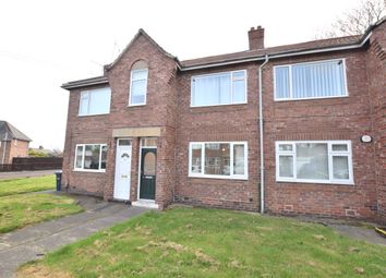 Thumbnail Flat to rent in Holly Avenue, Dunston