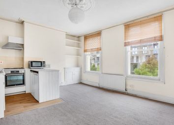 Thumbnail 1 bed flat to rent in Kilburn Park Road, London