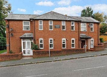 Thumbnail Flat for sale in Pinions Road, High Wycombe