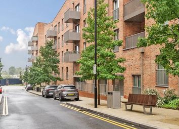 Thumbnail Flat for sale in Aerodrome Road, Edgware