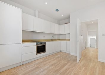 Thumbnail 2 bed flat to rent in Fortune Green Road, London