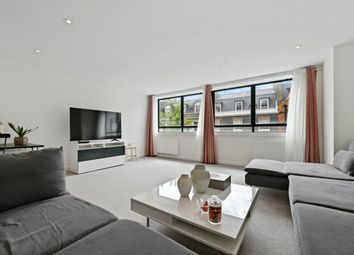 Thumbnail Flat for sale in Queen Anne Street, London