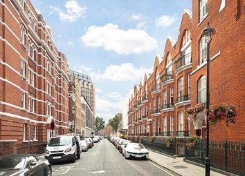 Thumbnail 4 bedroom flat to rent in Chiltern Street, London