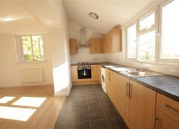 2 Bedrooms Flat to rent in Mount View Road, London N4