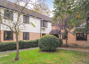 2 Bedrooms Flat to rent in The Meadows, Sawbridgeworth CM21