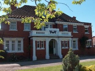 Thumbnail Flat to rent in The Cedars, Congleton