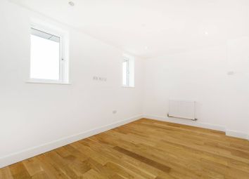 Thumbnail 2 bedroom flat to rent in Sutton Court Road, Sutton