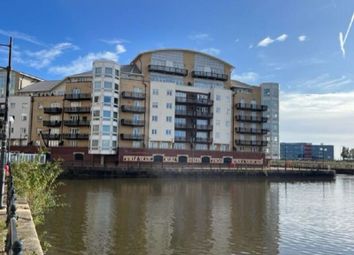 Thumbnail Flat for sale in Luxury Apartment, Adventurers Quay, Cardiff