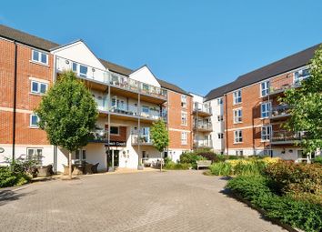 Thumbnail 1 bed flat for sale in Reading Road, Henley-On-Thames, Oxfordshire