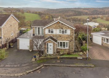 Thumbnail Detached house for sale in Mead Way, Kirkburton, Huddersfield