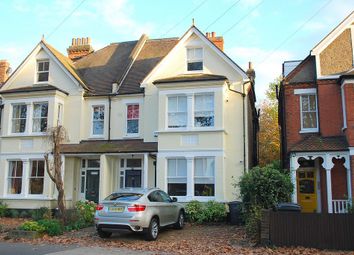 5 Bedroom Semi-detached house for rent