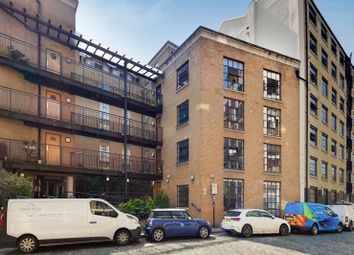 Thumbnail Flat to rent in Wapping Wall, Wapping, London