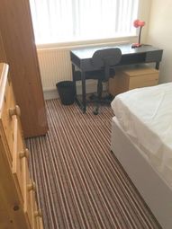 3 Bedrooms  to rent in Broomfield Road, Coventry, West Midlands CV5
