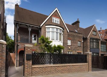 Thumbnail Property for sale in Rosslyn Hill, Hampstead